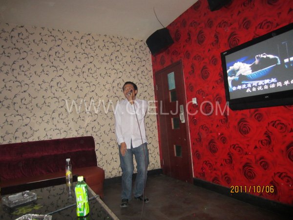 2011年10月，鄭州企鵝糧油機(jī)械有限公司--外貿(mào)部，十一國慶節(jié)團(tuán)體活動！(圖13)