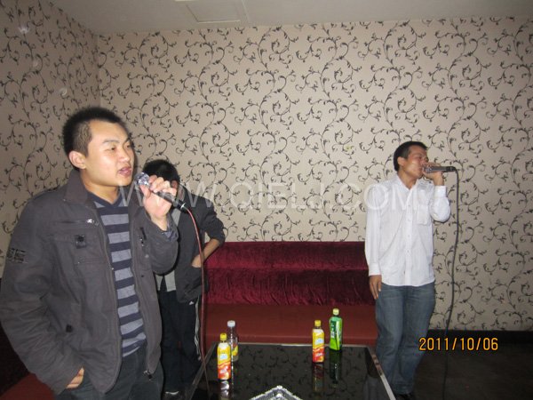 2011年10月，鄭州企鵝糧油機(jī)械有限公司--外貿(mào)部，十一國慶節(jié)團(tuán)體活動！(圖5)