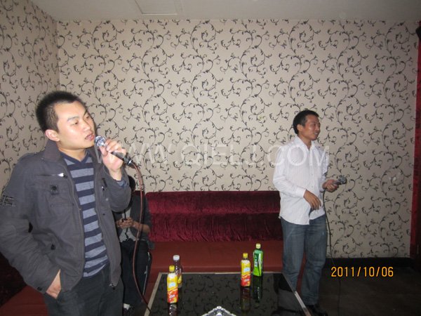 2011年10月，鄭州企鵝糧油機(jī)械有限公司--外貿(mào)部，十一國慶節(jié)團(tuán)體活動！(圖8)